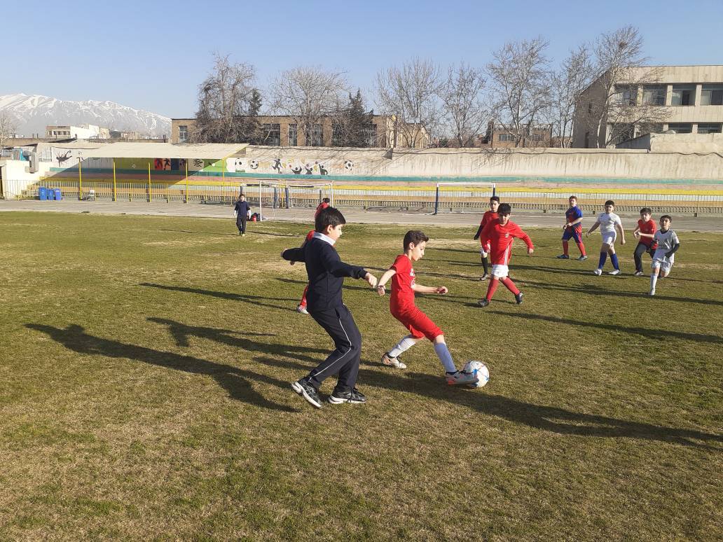 اردوی ورزشی تفریحی به ورزشگاه شهید عراقی